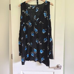 KENDALL & KYLIE black open shoulder Bell sleeve blouse size large